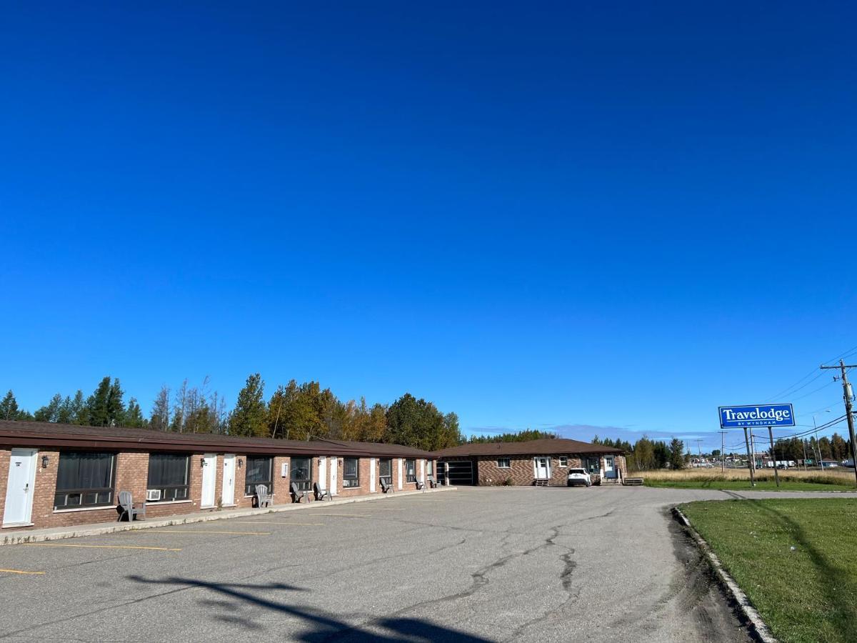 Travelodge By Wyndham Cochrane Kültér fotó
