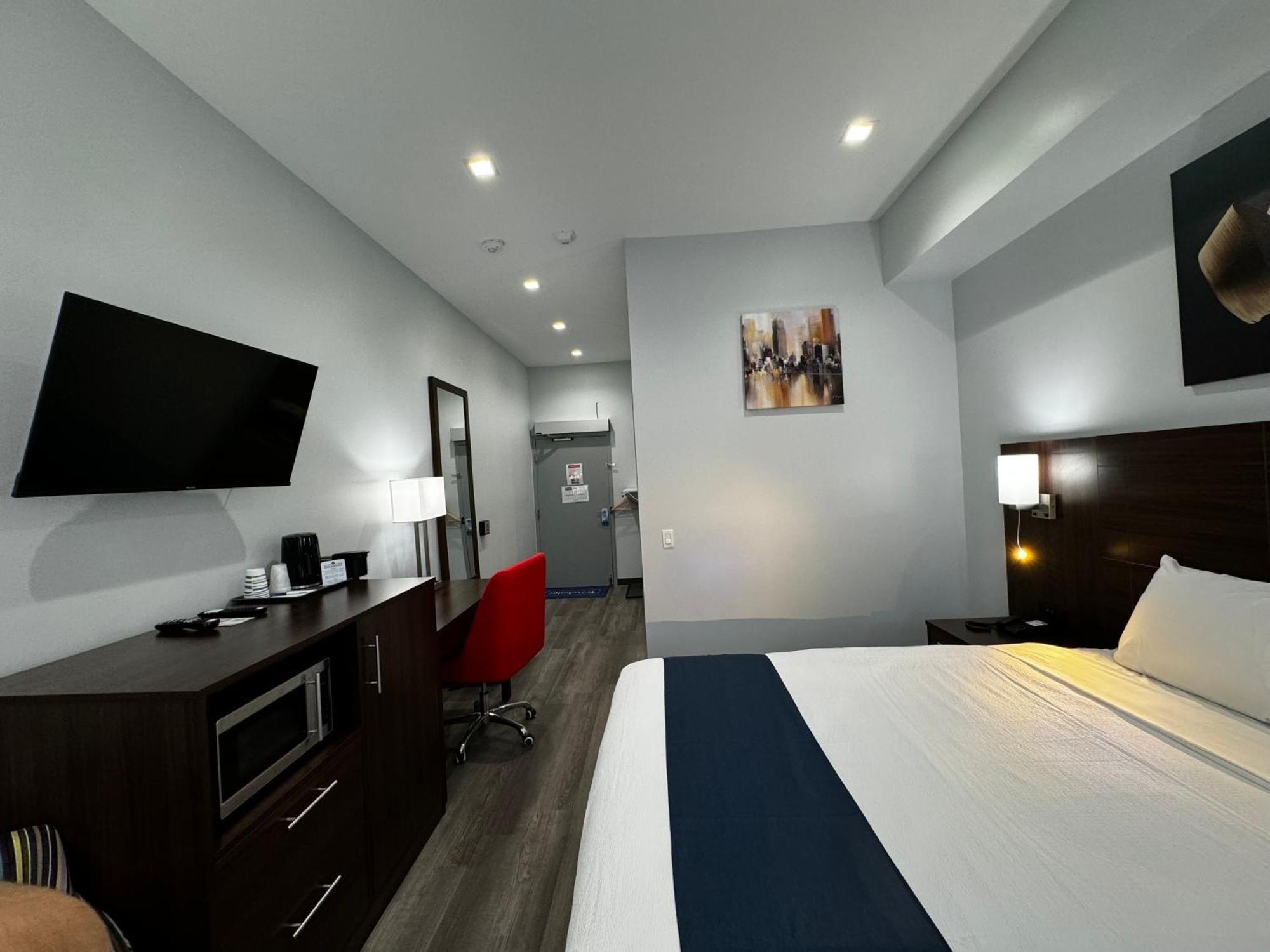 Travelodge By Wyndham Cochrane Kültér fotó
